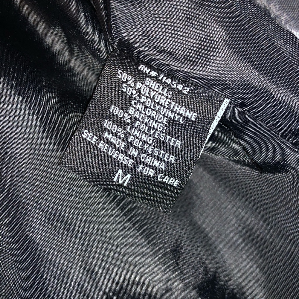 Woman’s jacket - Picture 8 of 8